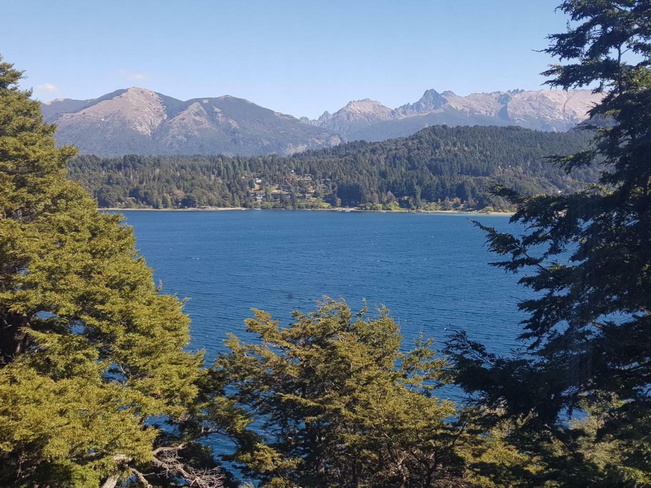 Albanta Casa Con Costa En Bariloche Сasa de vacaciones *